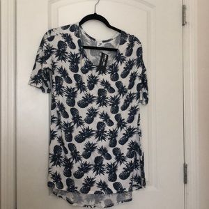 Agnes and Dora- Hi-Lo Tee Pineapples